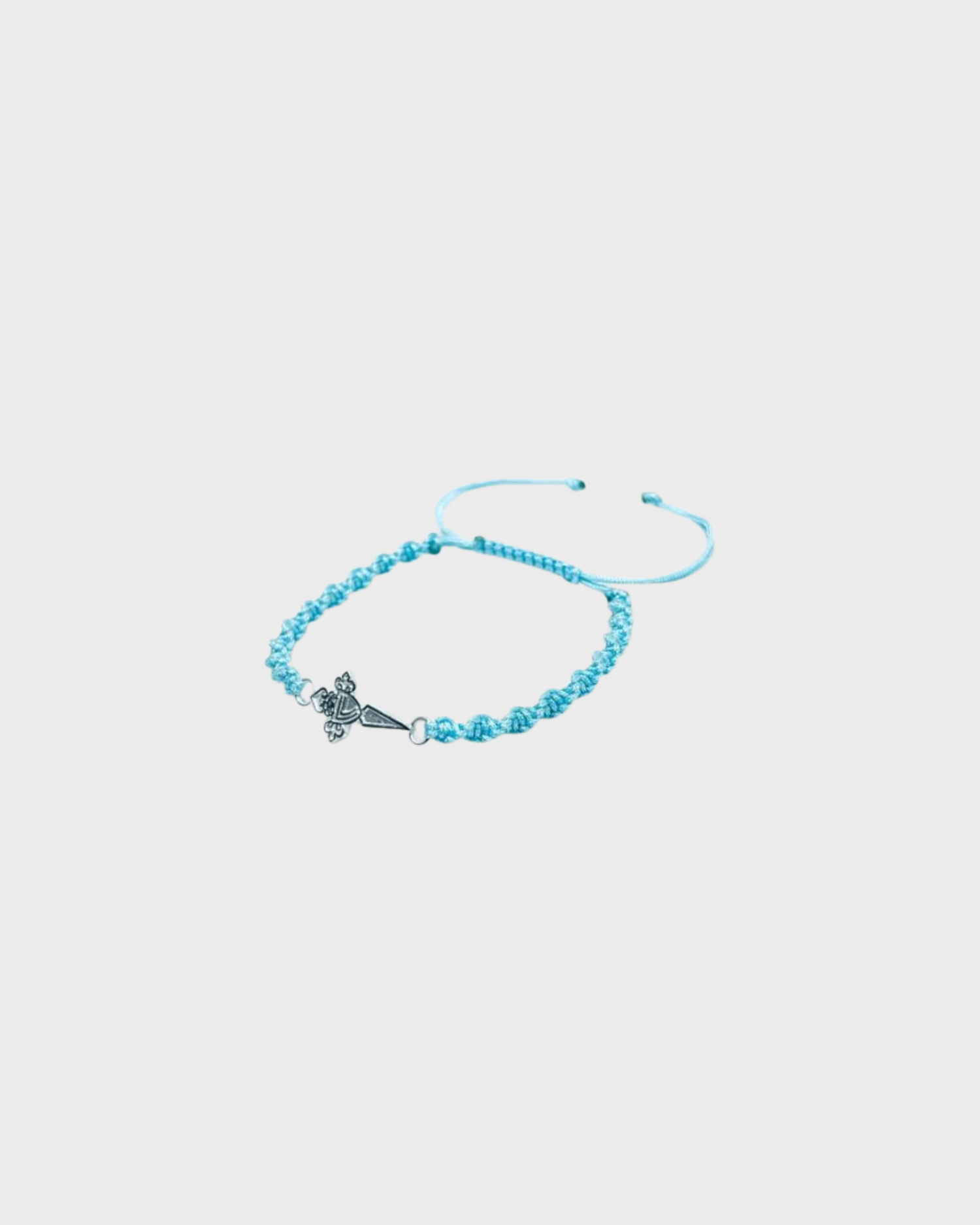 Foto de producto Pulsera Celeste Escudo Plata Disponible en la Tienda del Celta FC