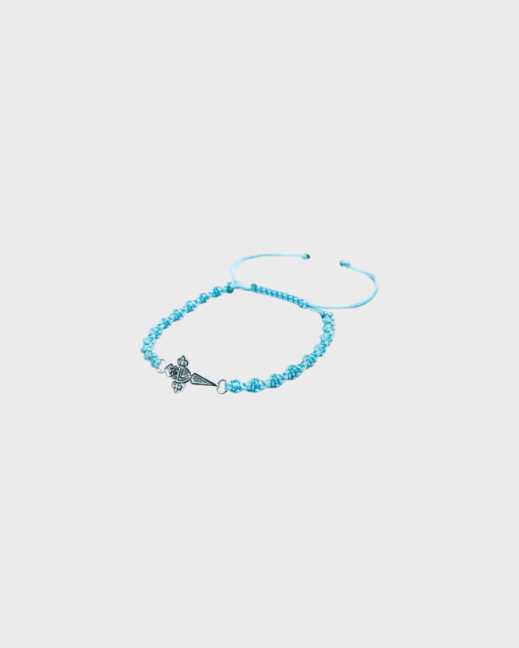 Foto de producto Pulsera Celeste Escudo Plata Disponible en la Tienda del Celta FC