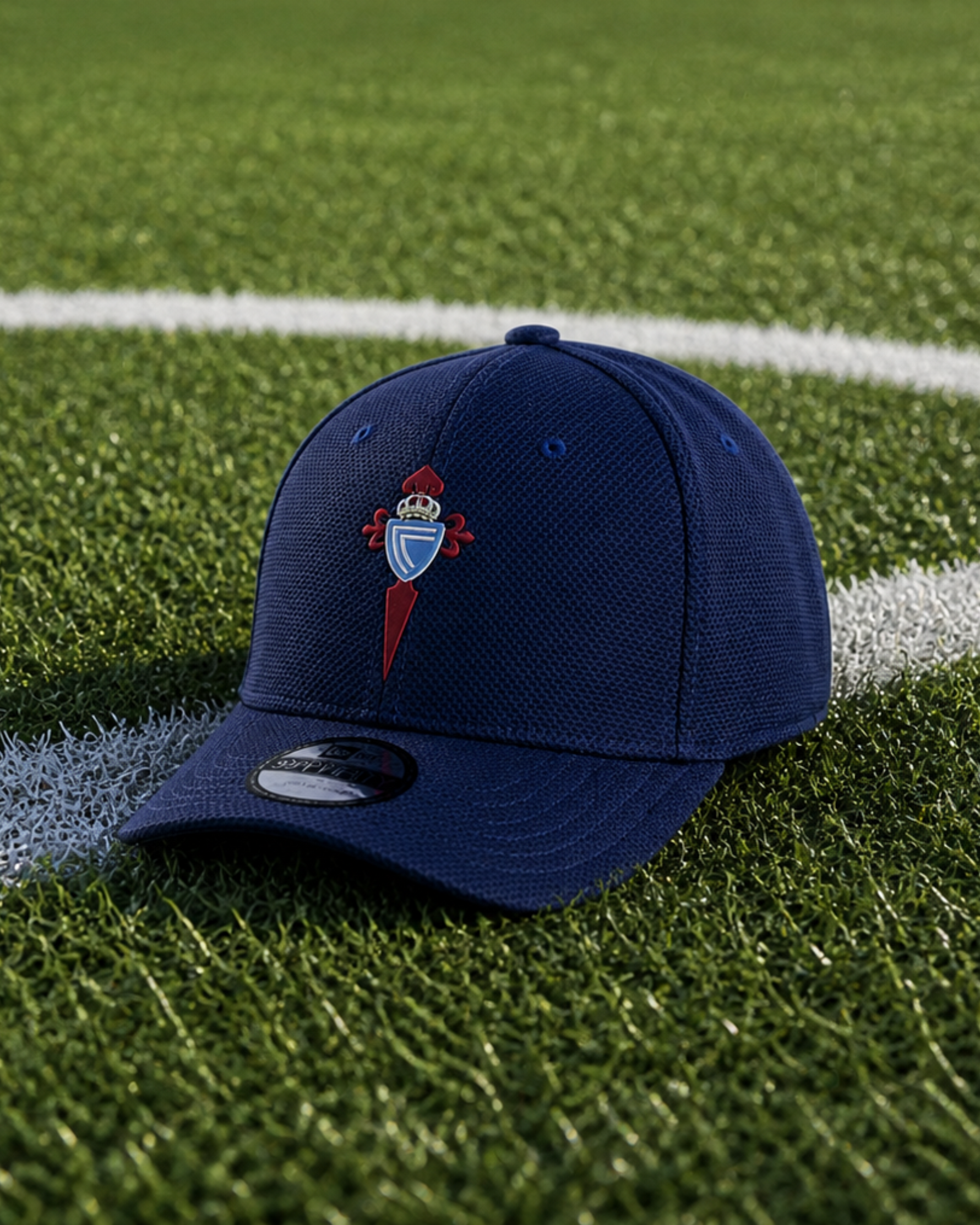 Foto de producto Gorra Premium Navy Infantil Disponible en la Tienda del Celta FC