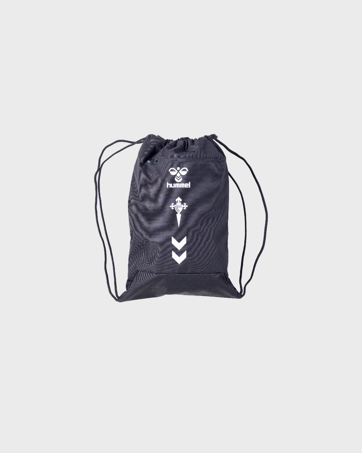 Foto de producto Gymbag Negra Essential Disponible en la Tienda del Celta FC