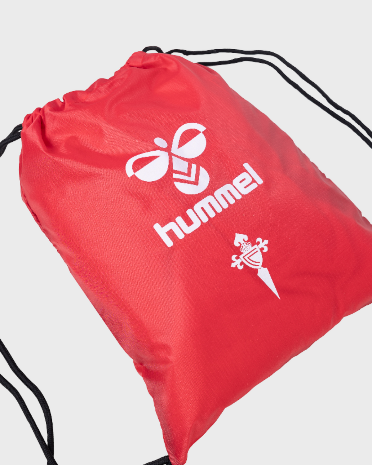 Foto de producto Gymbag Vermella Essential Disponible en la Tienda del Celta FC