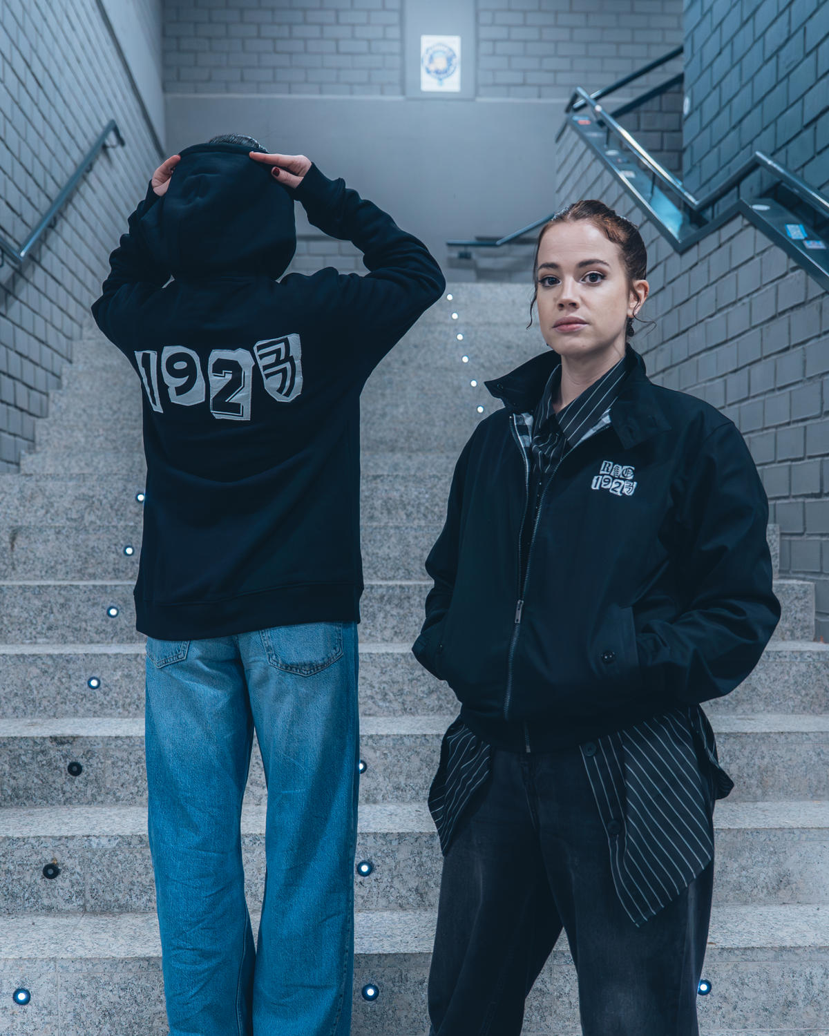 Hoodie Negra RIO1923