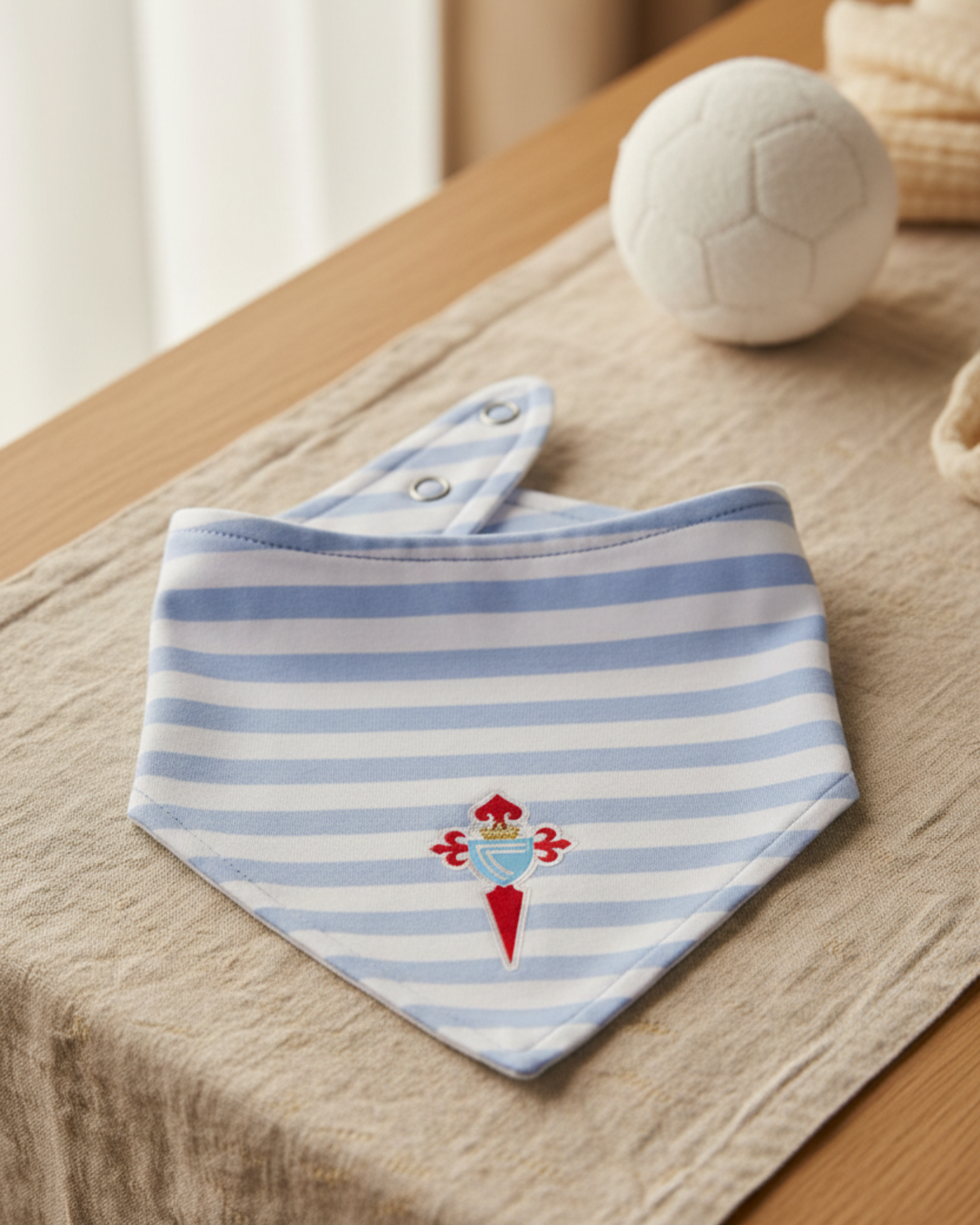 Foto de producto Pack Baberos Rais Celestese Brancas Disponible en la Tienda del Celta FC