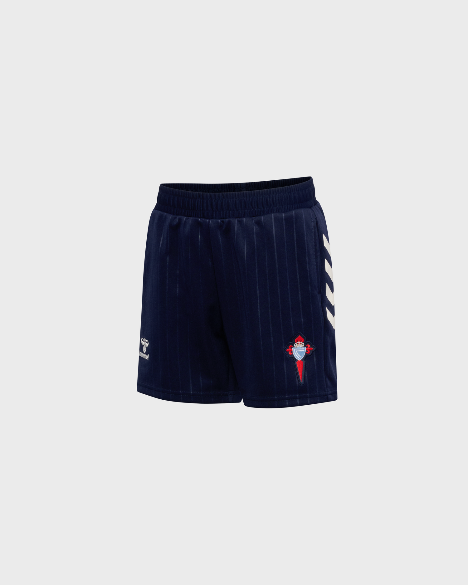 Pantalón Curto Paseo Xogador 26/27 Disponible en la Tienda del Celta FC