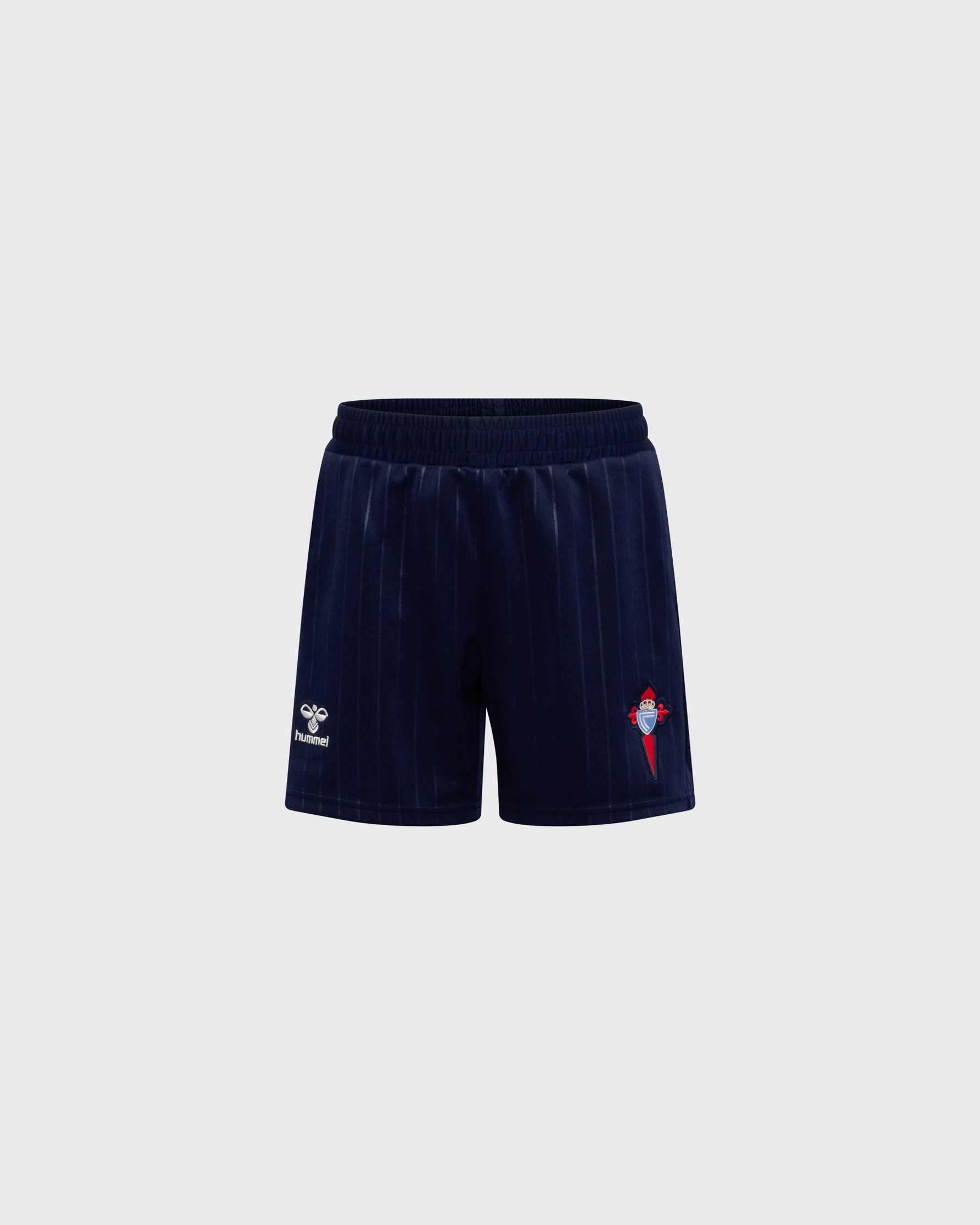 Pantalón Curto Infatil  Paseo Xogador 26/27 Disponible en la Tienda del Celta FC