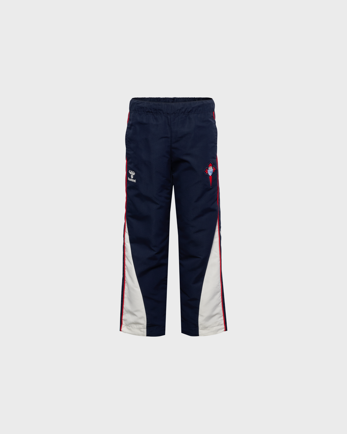 Pantalón Longo Infantil Paseo Xogador 26/27 Disponible en la Tienda del Celta FC