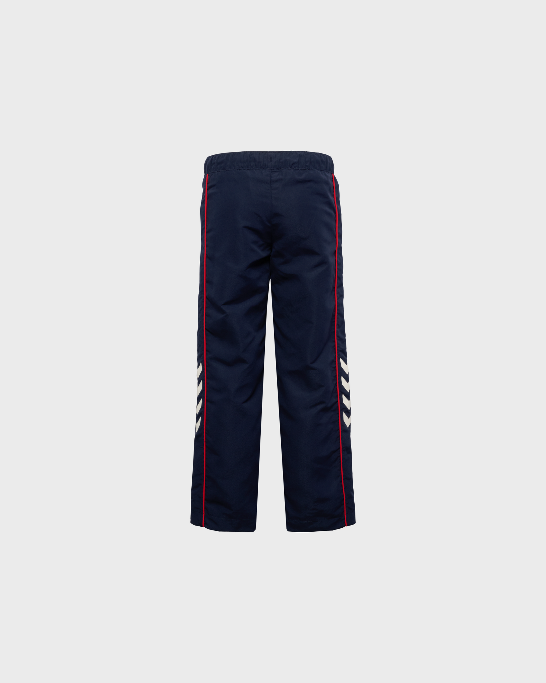 Pantalón Longo Infantil Paseo Xogador 26/27 Disponible en la Tienda del Celta FC