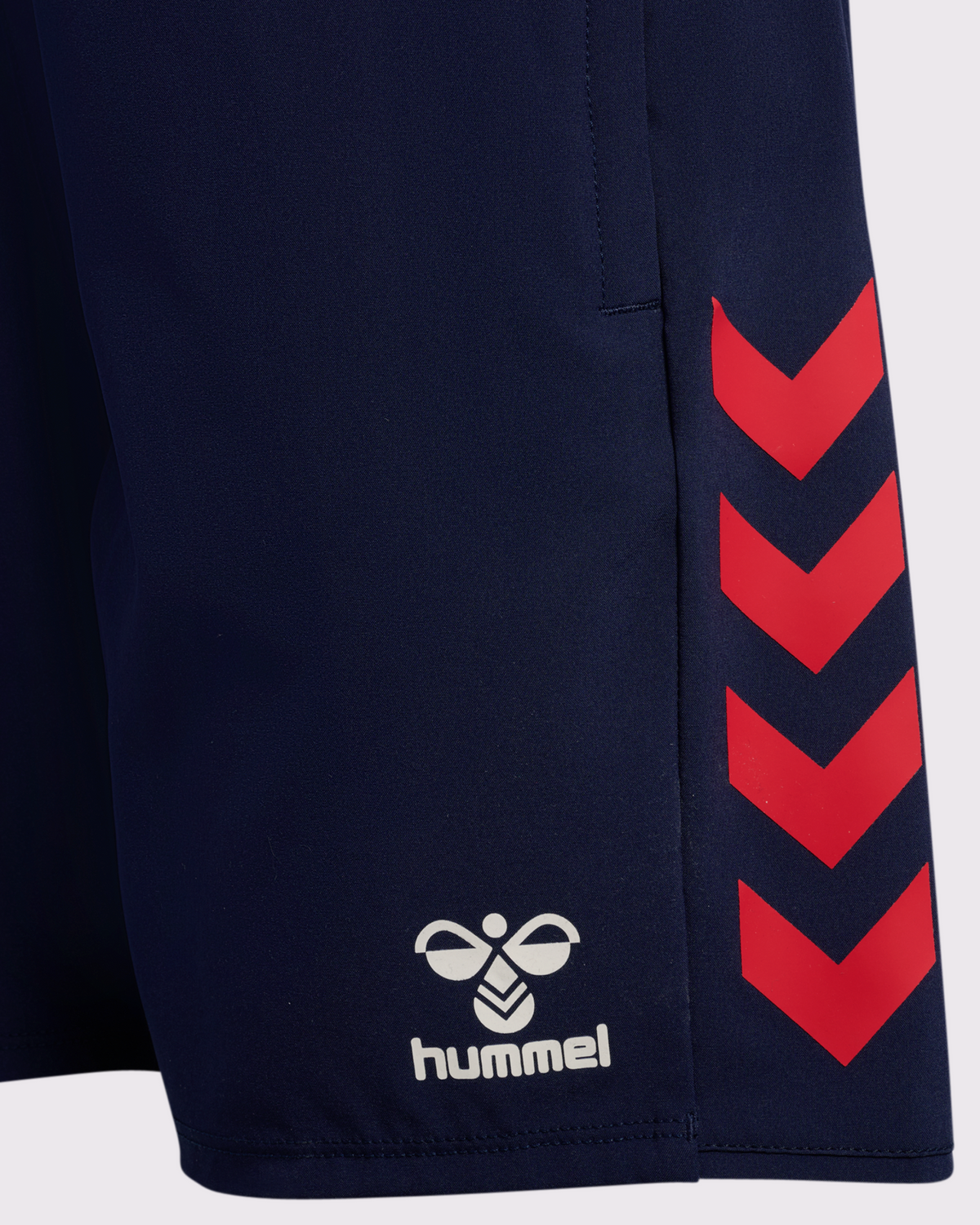 Pantalón Curto Adestramento Xogador 26/27 Disponible en la Tienda del Celta FC