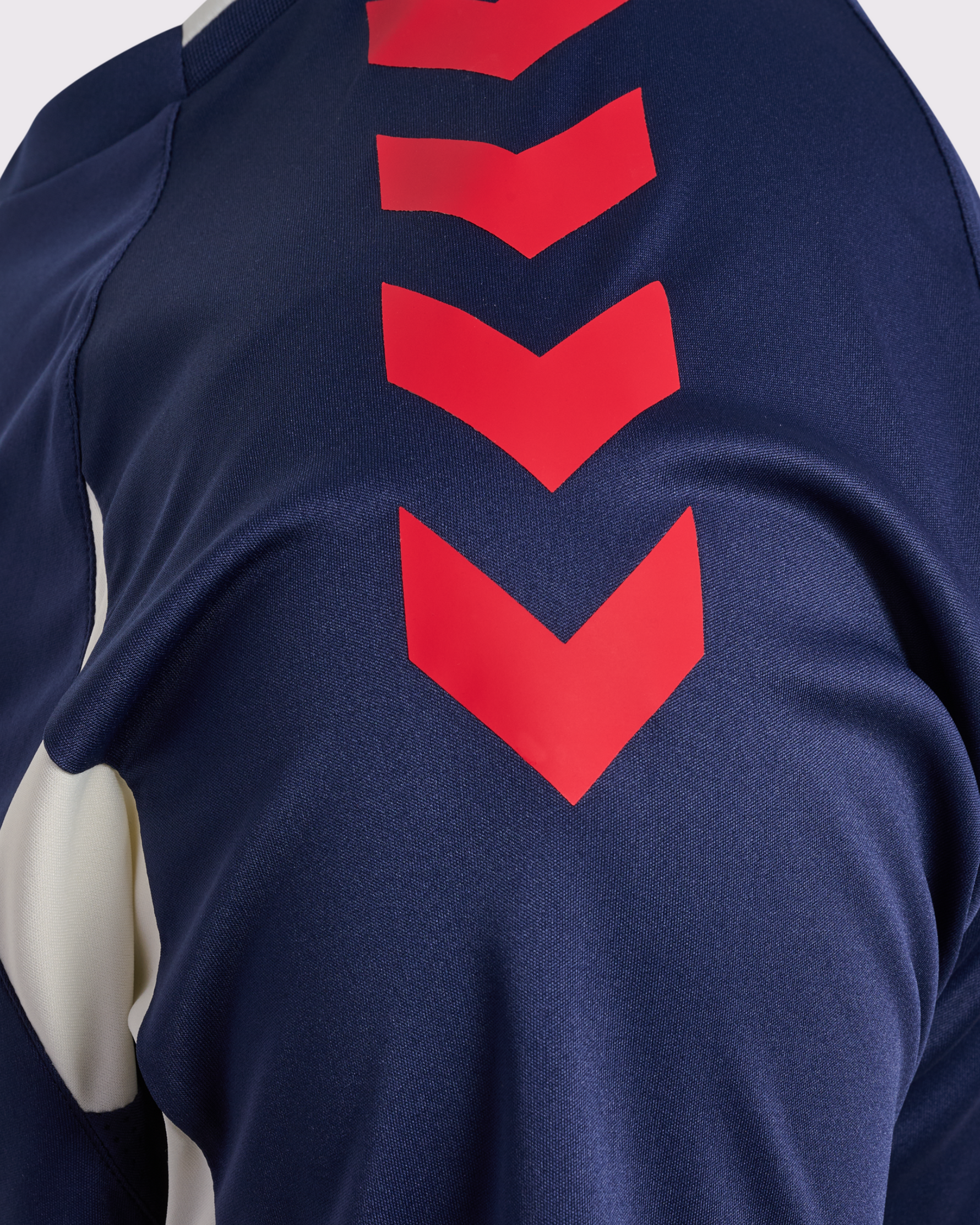 Camiseta Adestramento Staff 26/27 Disponible en la Tienda del Celta FC