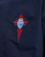 Chaqueta Mariño Paseo Staff 26/27 Disponible en la Tienda del Celta FC