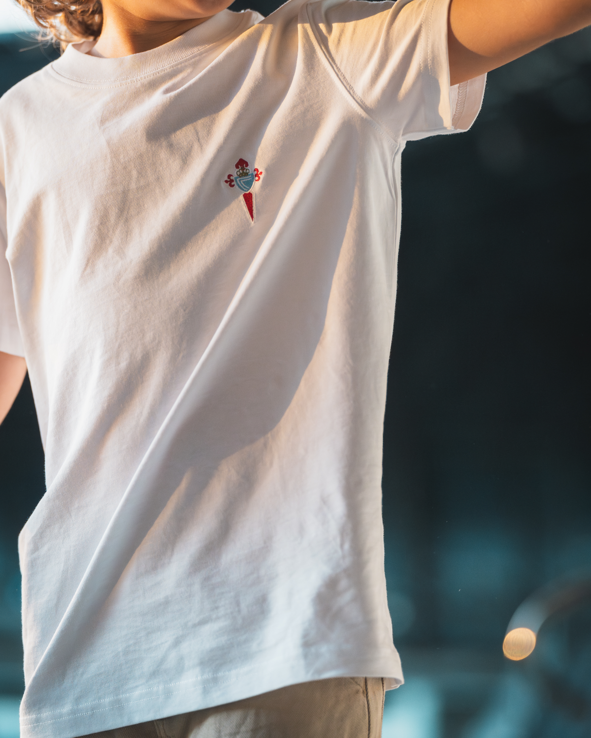 Camiseta Infantil Branca Escudo