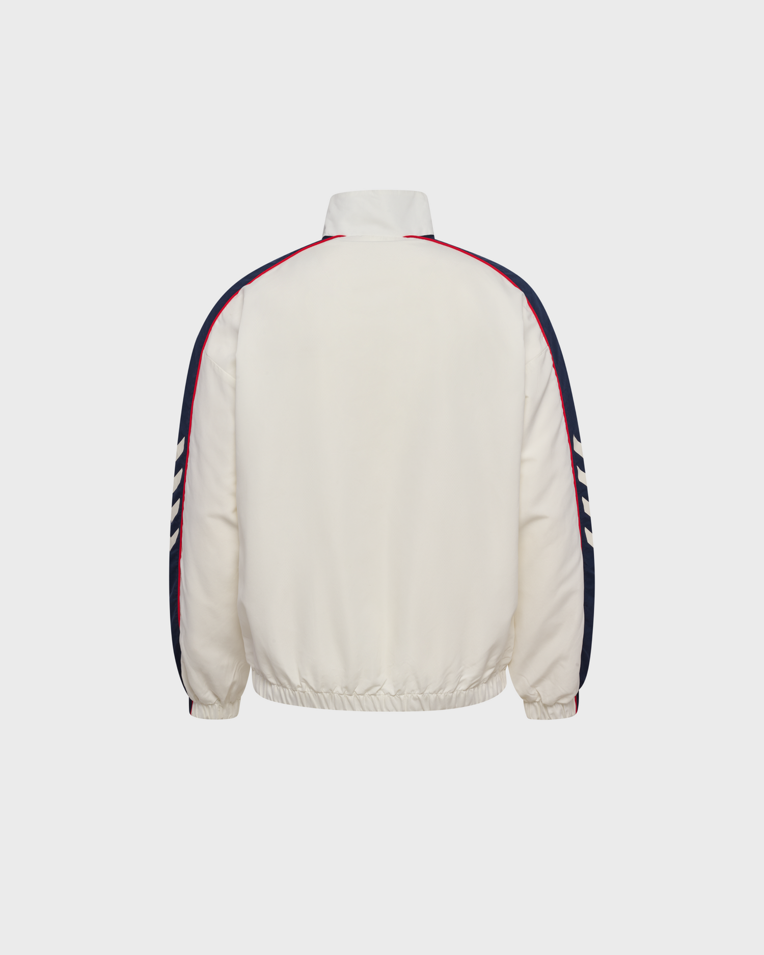 Chaqueta Branca Paseo Xogador 26/27 Disponible en la Tienda del Celta FC
