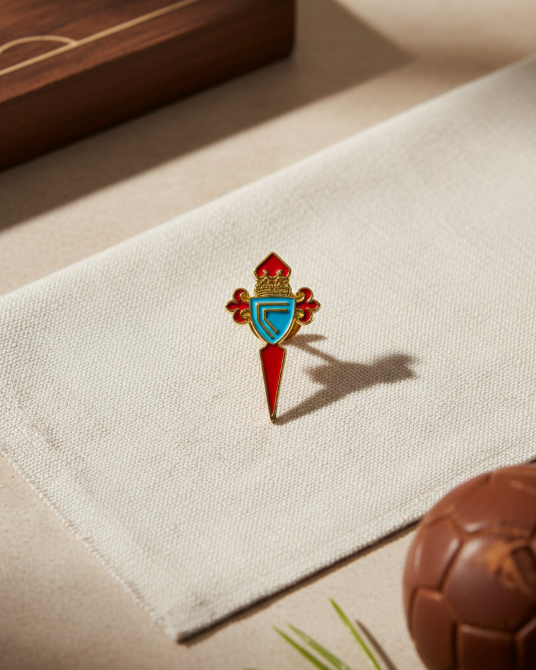 Foto de producto Pin Escudo Celta Disponible en la Tienda del Celta FC