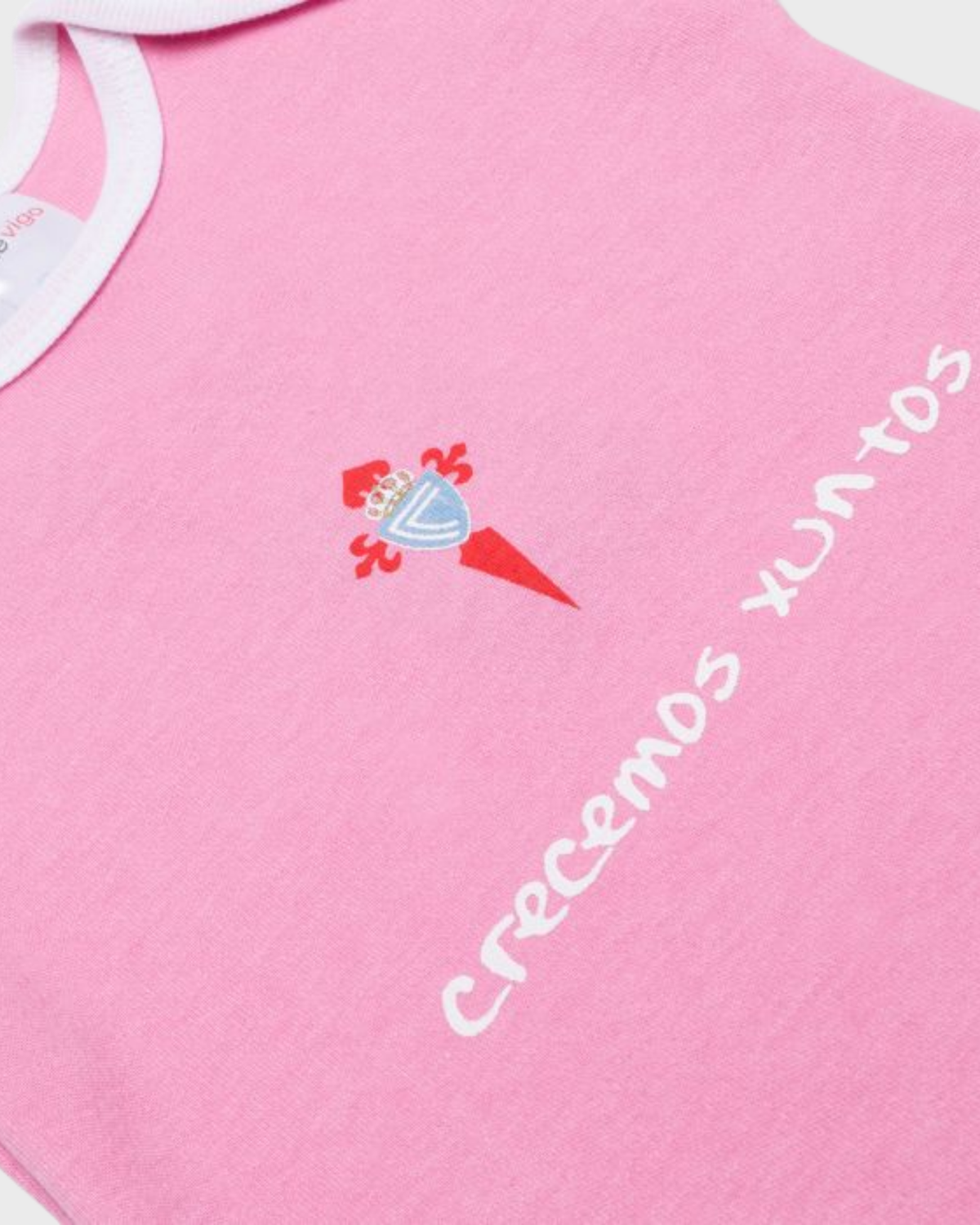 Foto de producto Body Rosa Crecemos Xuntos Disponible en la Tienda del Celta FC